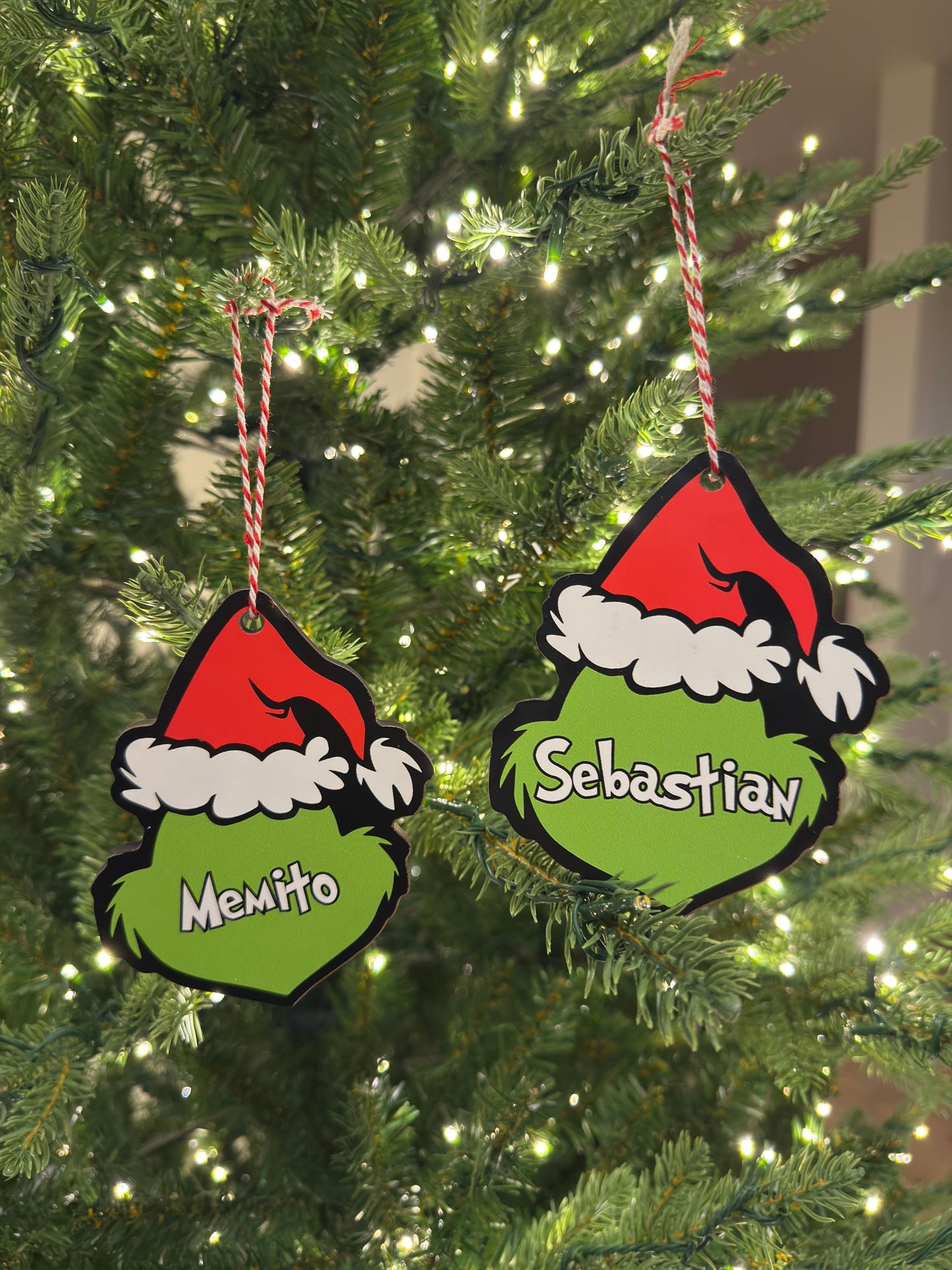 Grinch Print On Wood Ornament SETS